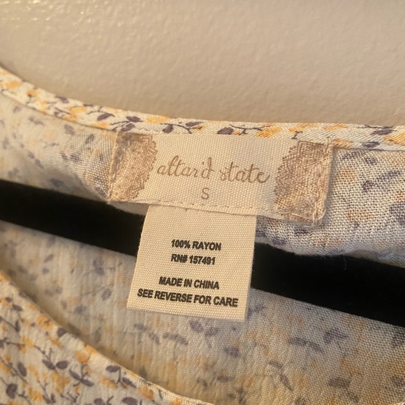 Altar’d State Yellow and Blue Floral Top - Picture 3 of 3